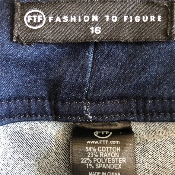 Fashion to Figure high waist jeans - Picture 3 of 6